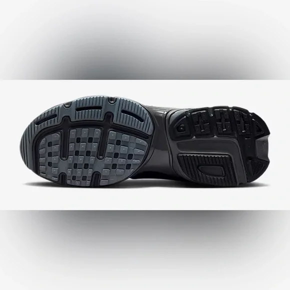 Nike Black and Gray Gore-Tex Sneakers - Picture 8 of 8